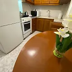 Unique In The Center *