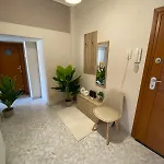 Unique In The Center 塞萨洛尼基