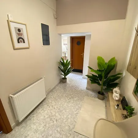 아파트 Unique In The Center