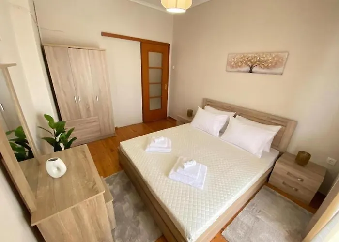 Unique In The Center