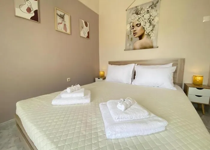 Unique In The Center דירה