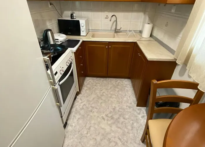 Unique In The Center