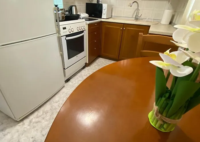 Unique In The Center *