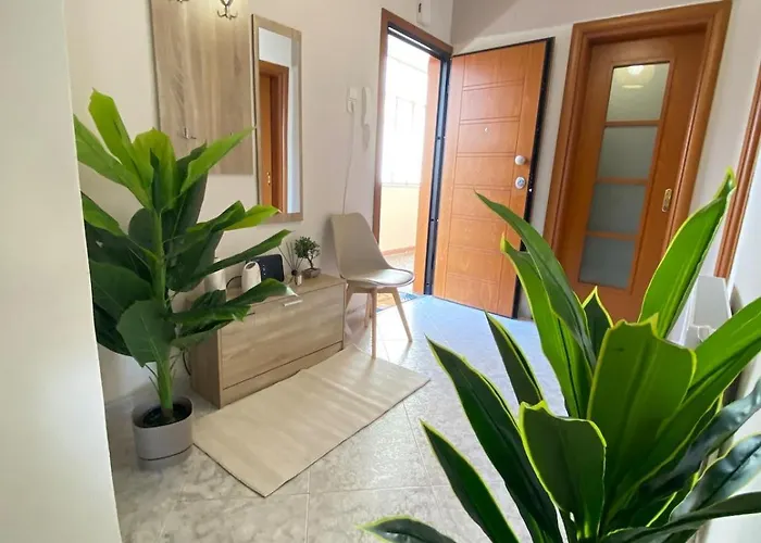 Unique In The Center דירה *